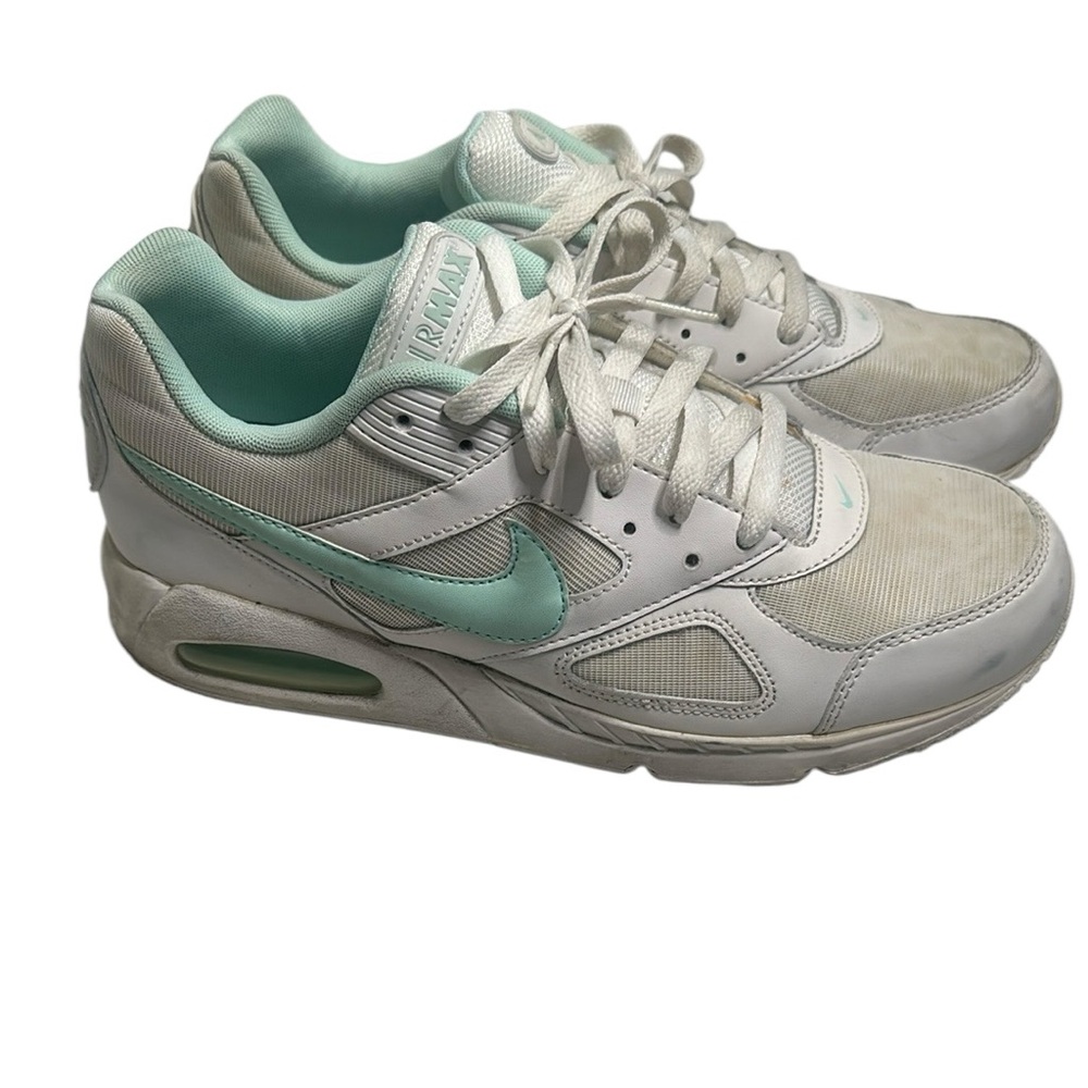Nike Air Max white sneakers  White mint Sneakers leopard mesh front size 11